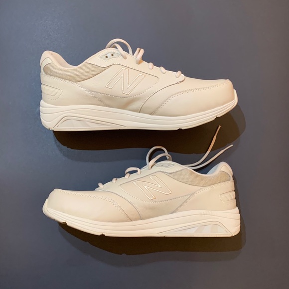 NEW BALANCE SHOES BRAND NEW - Picture 3 of 5